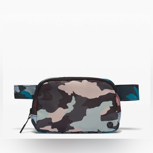 lululemon everywhere belt bag Guava pink multi camo bag - Picture 1 of 6